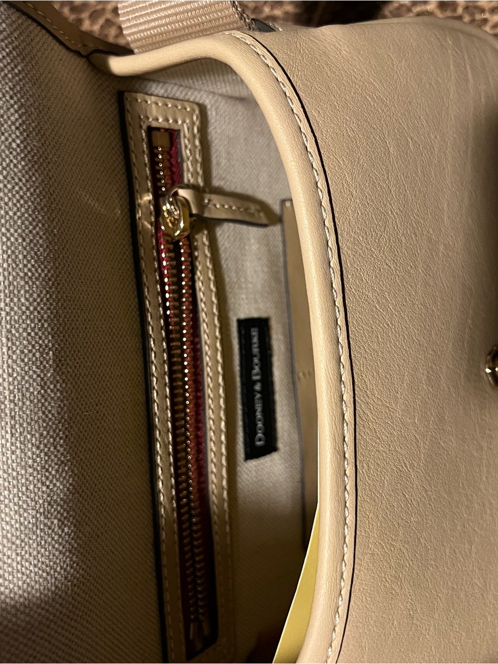 Dooney & Bourke Leather Crossbody in Tomato with Gold Hardware NWT - Picture 5 of 8